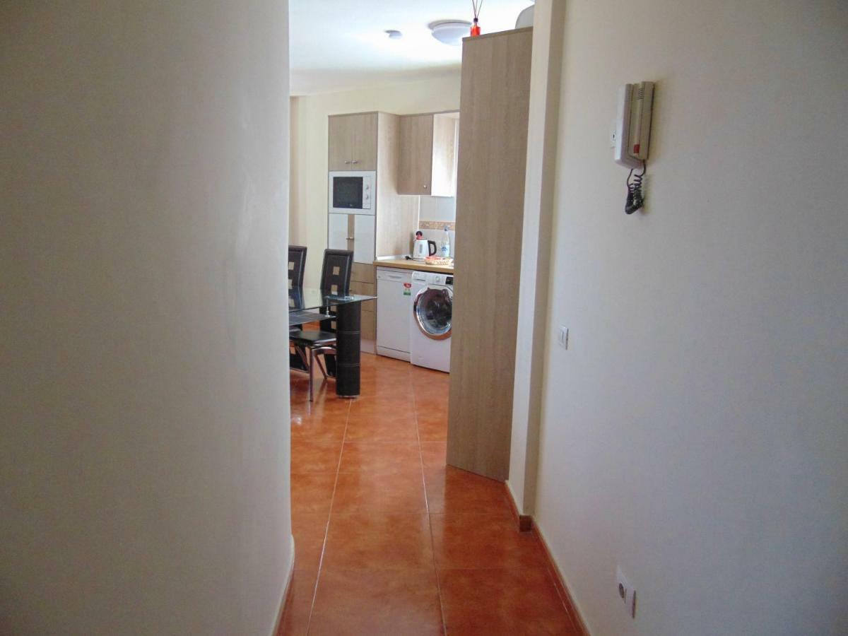 Apatamento Aeropuerto 1 Apartment Carrizal Екстериор снимка